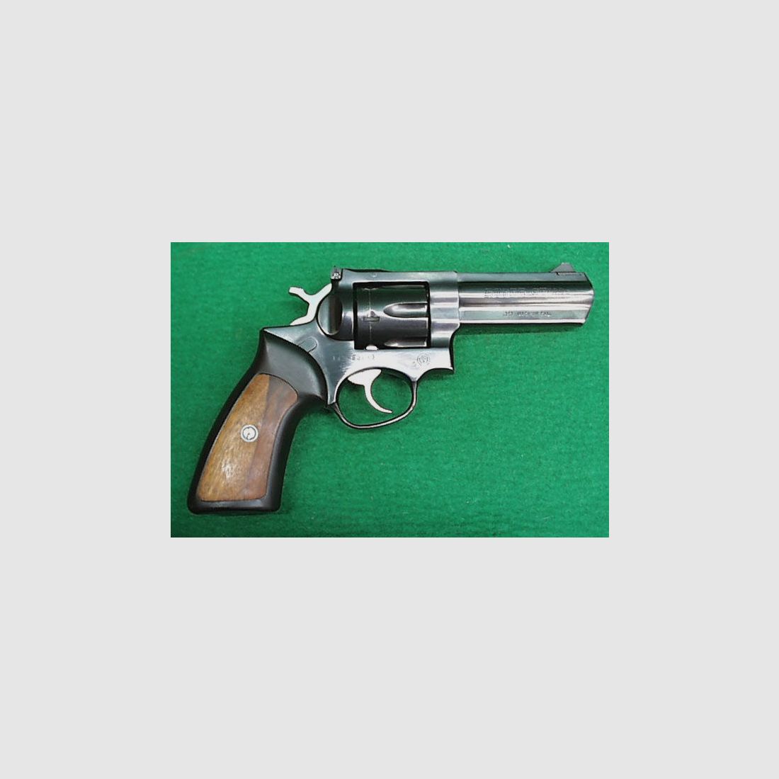Ruger GP 100 4" Revolver