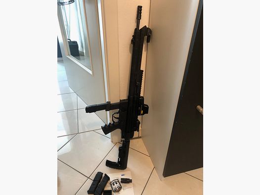 GSG-9 Sport Nero 9 mm Luger - carabina semiautomatica come nuova con red dot e quattro caricatori