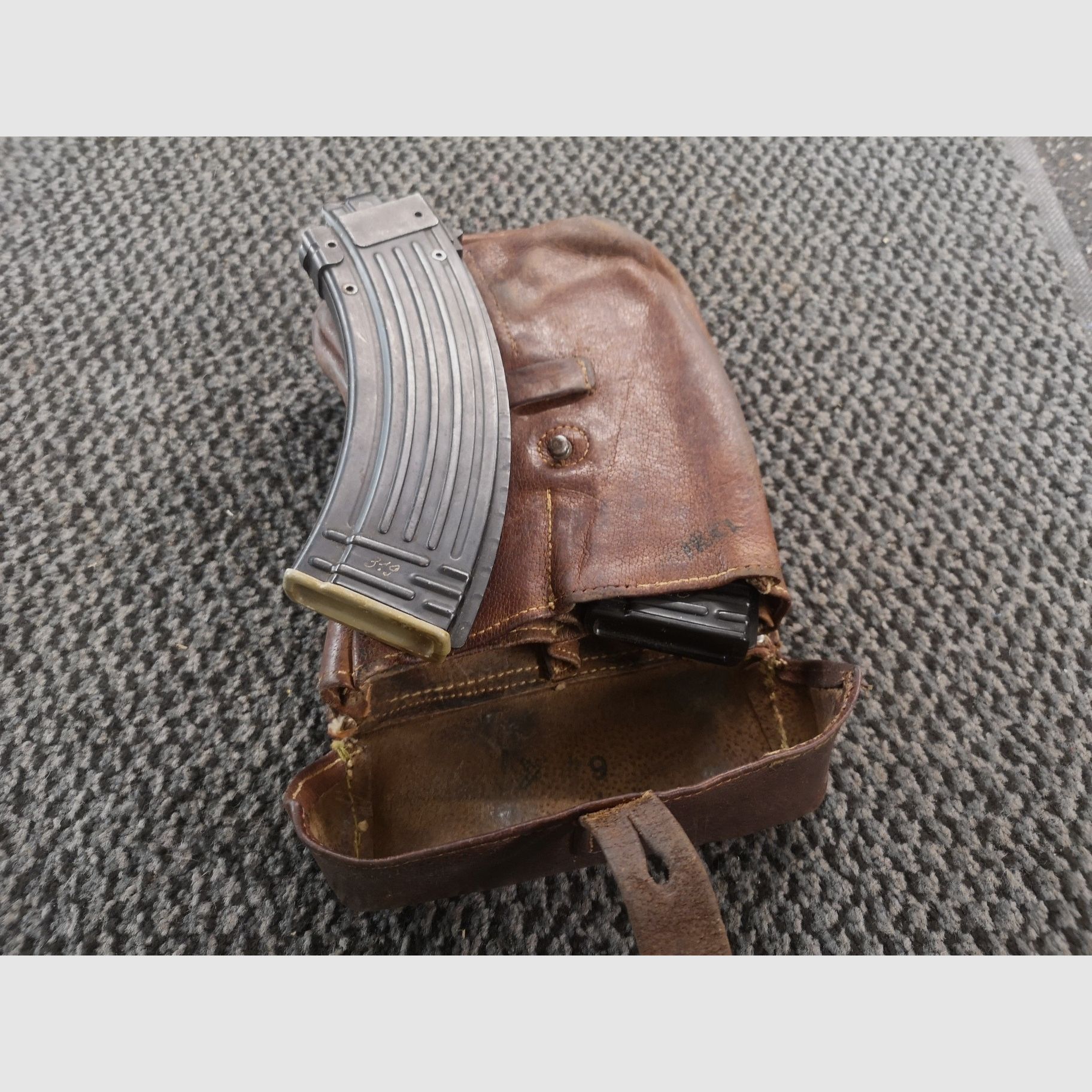 AK Leder Magazintasche