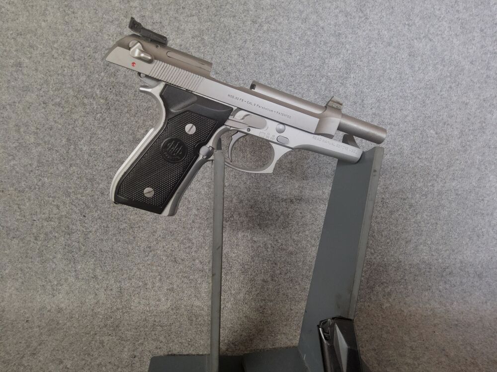 Beretta 92FS, Bild 2 von 5