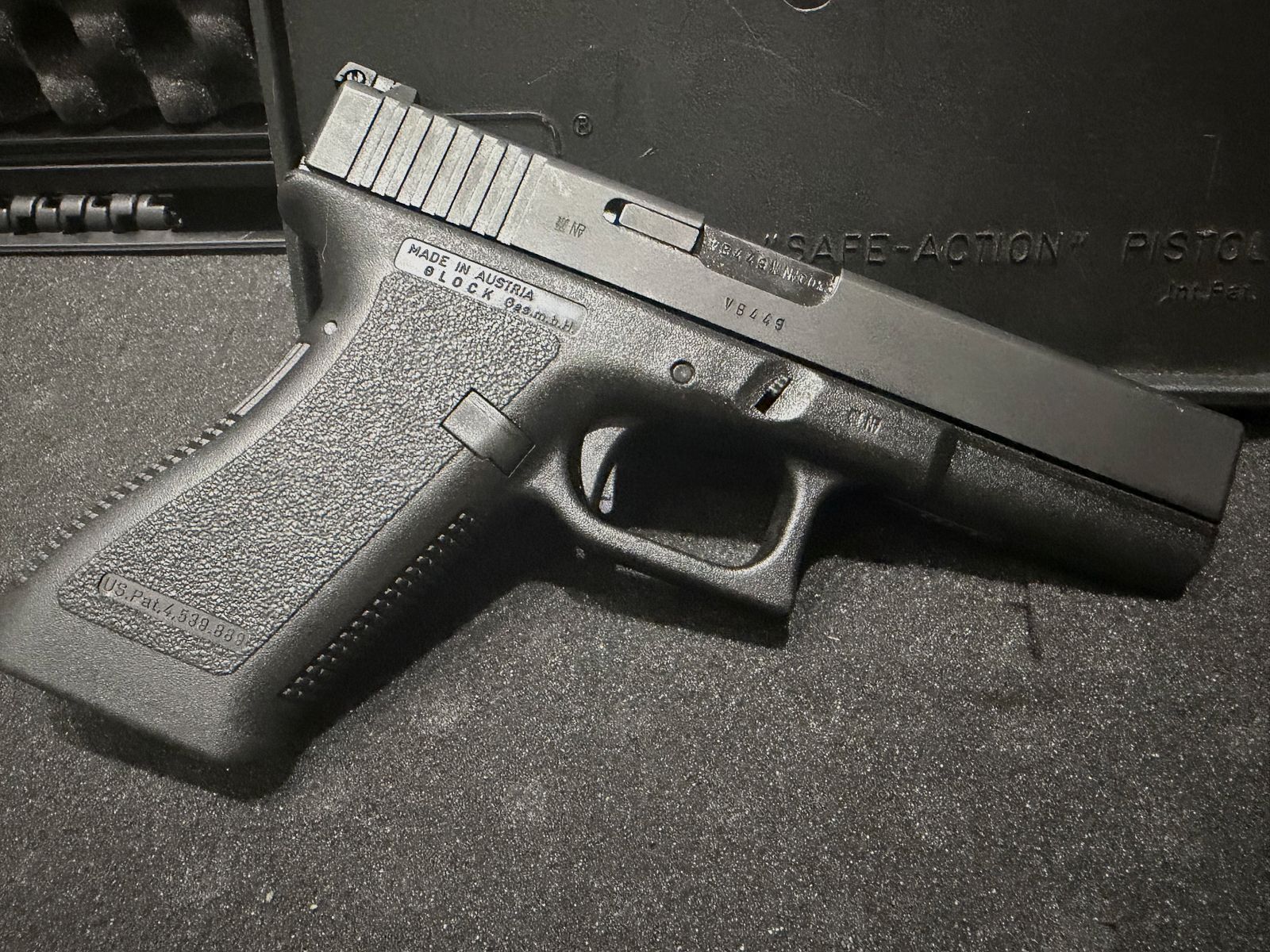 GLOCK 17 GEN. 2 - 9MM LUGER MET OVP, afbeelding 5 van 6