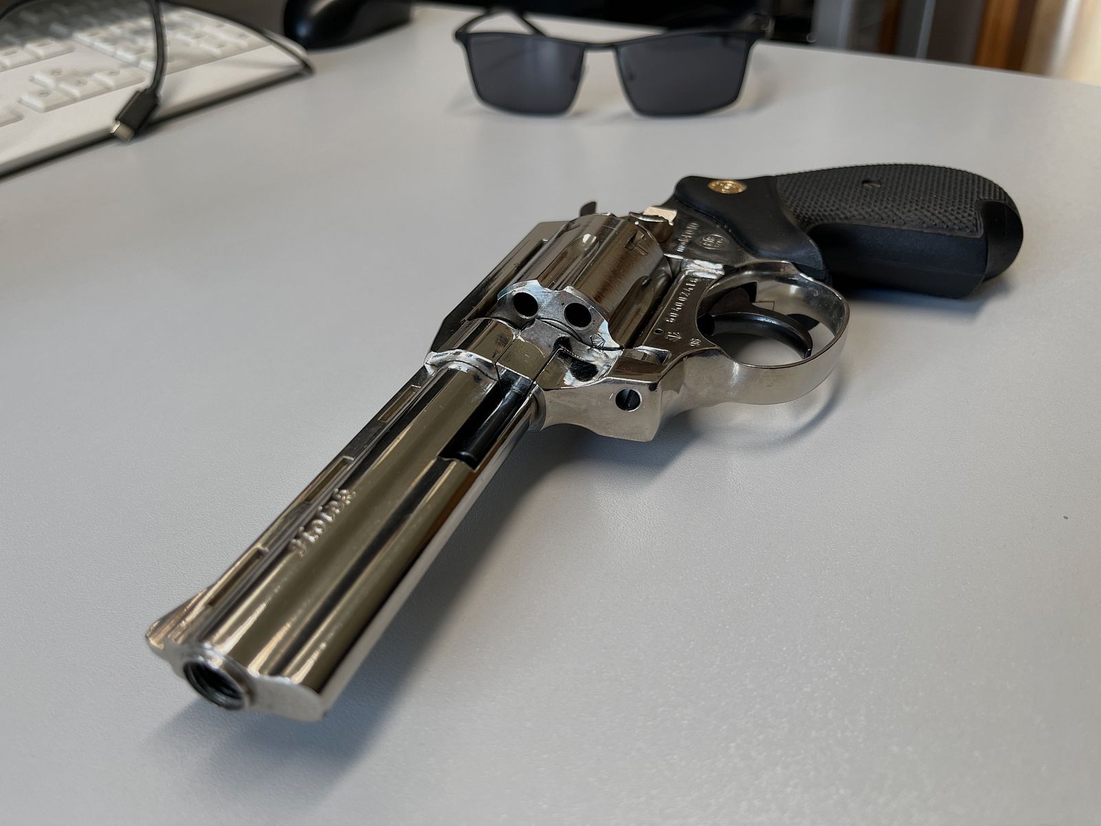 Holek Revolver Model 040, 4“ ALFA-PROJ Vernickelt
