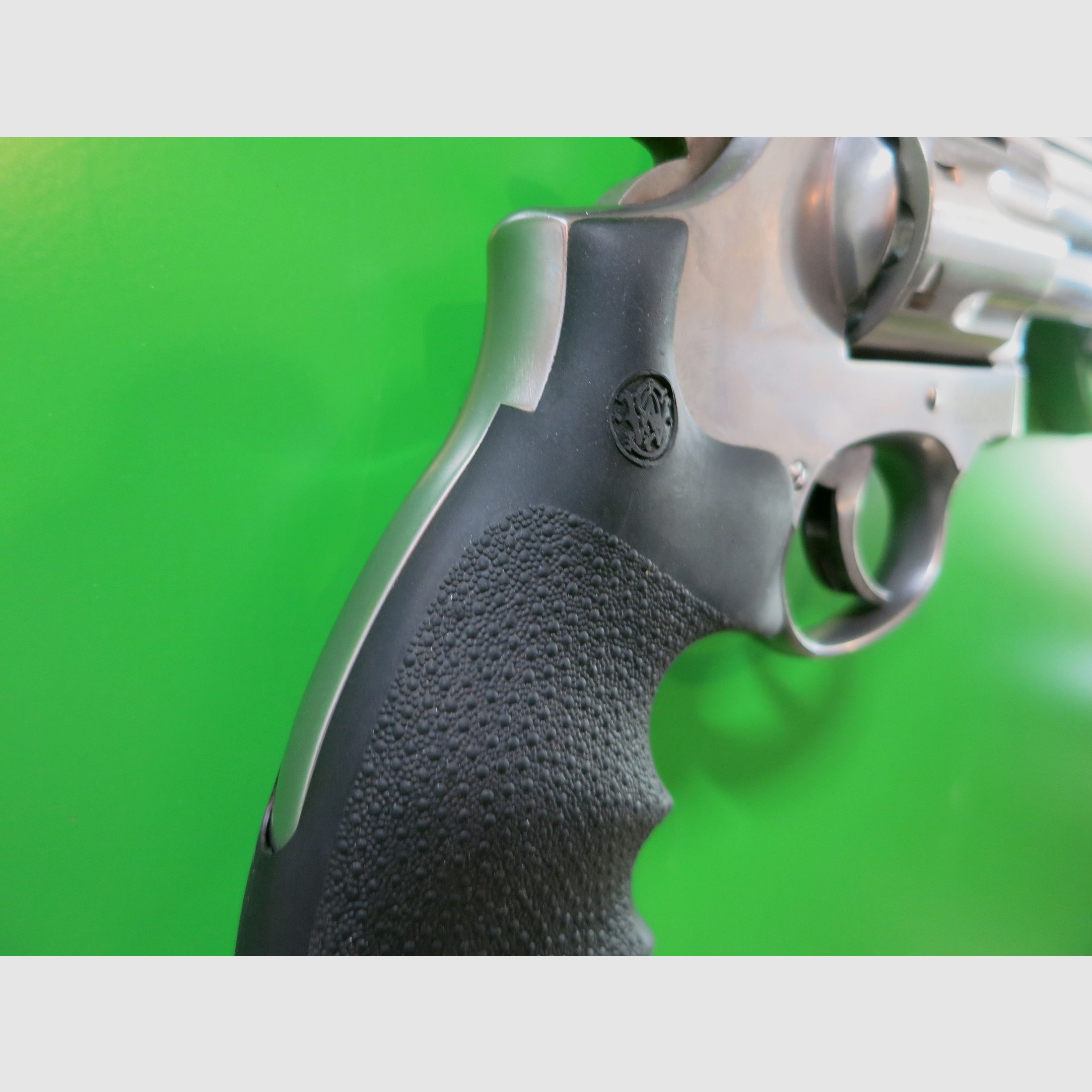 Smith&Wesson Mod. 686 Plus 6, .357 Magnum, 6" Lauf, stainless, Picatinnyschiene   #1-