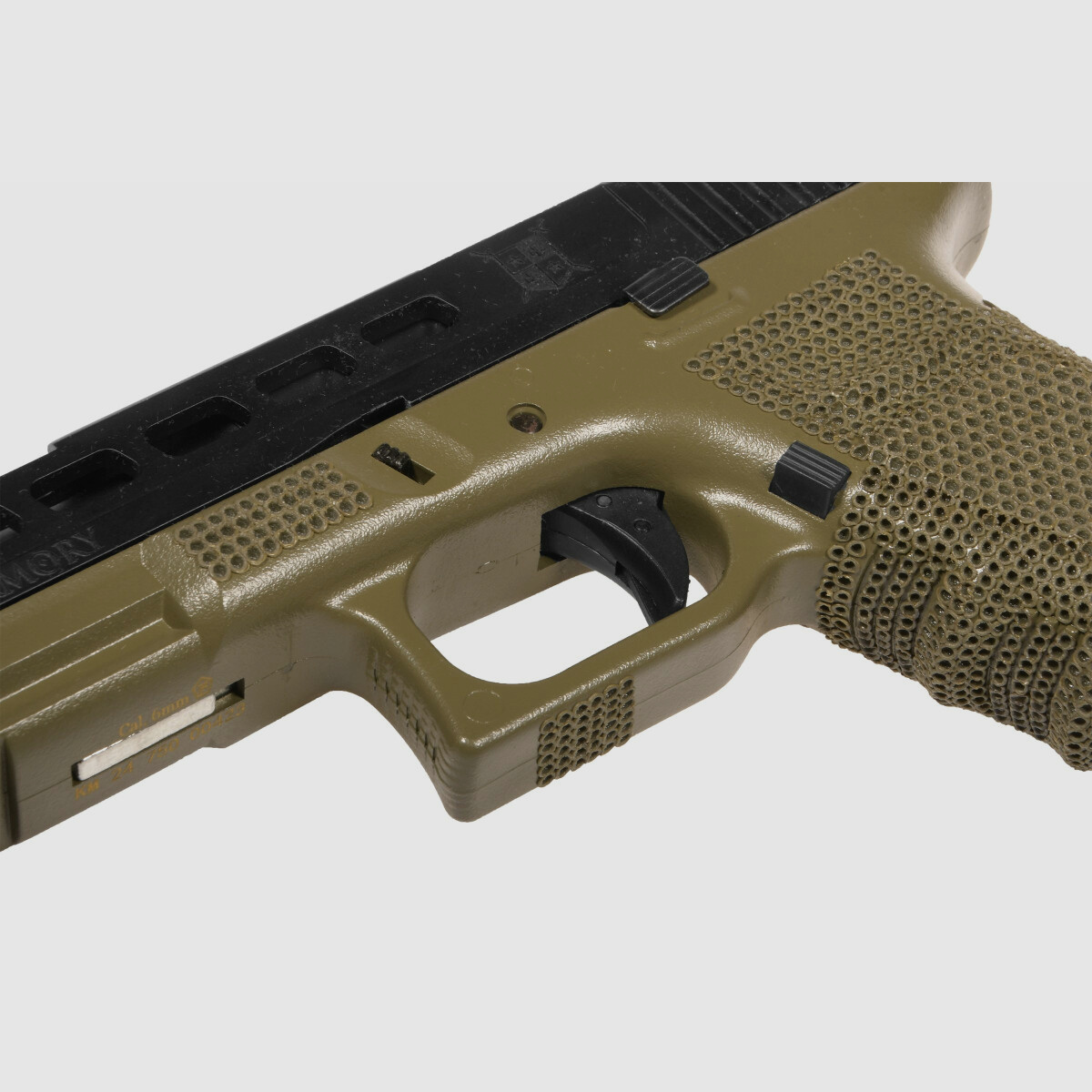 P06 GBB Airsoft Pistole in Oliv | Delta Armory
