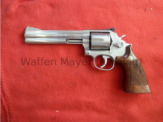 Smith & Wesson 686