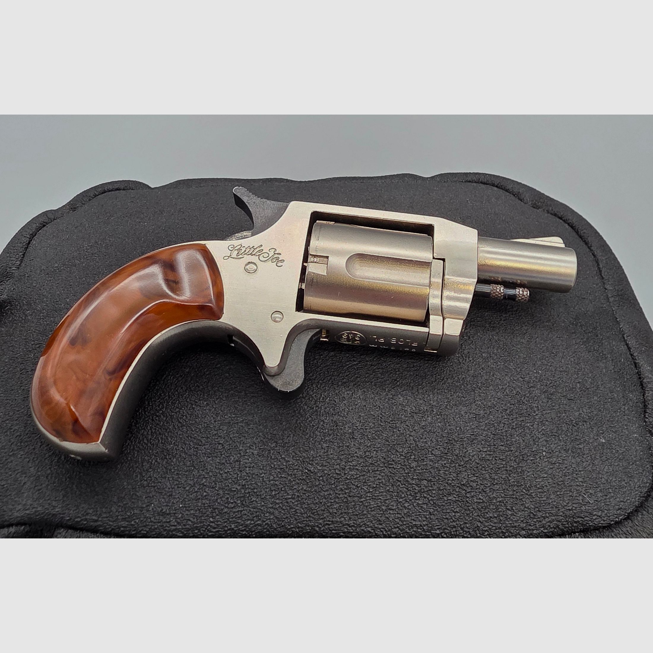 Röhm Little Joe met ceintuurgesp cal. 6mm Flobert in OVP PTB 349