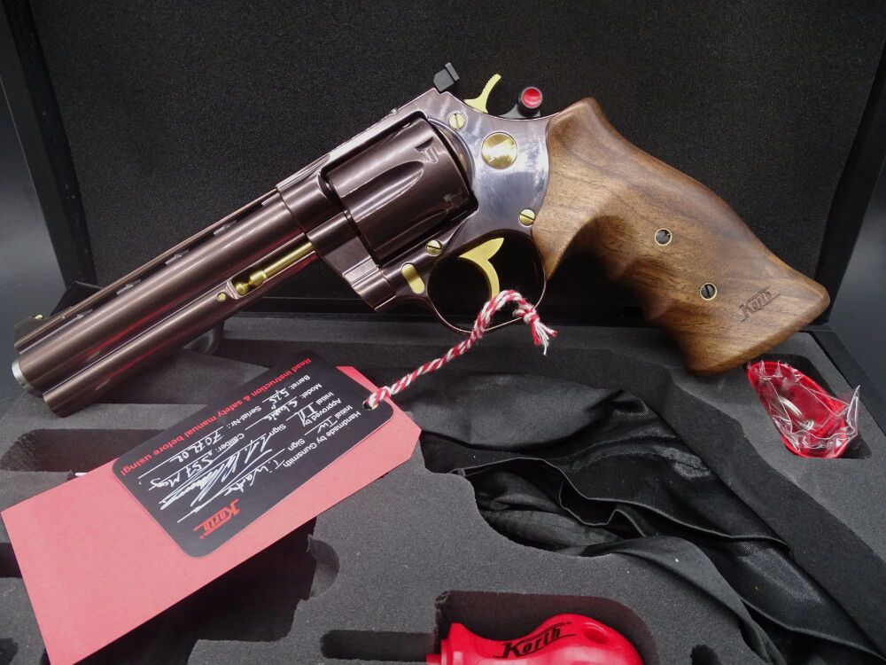 Korth Classic Gold / Bronze Pulido Calibre .357 Magnum Siempre tenemos varios revólveres Korth en stock