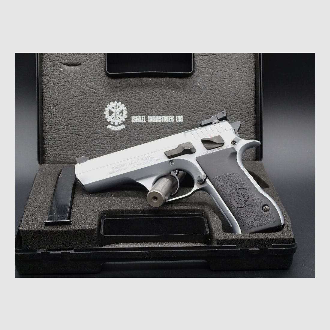 IMI Desert Eagle / Baby Eagle Kaliber 9mm Luger Bj 2002	 Baby Eagle