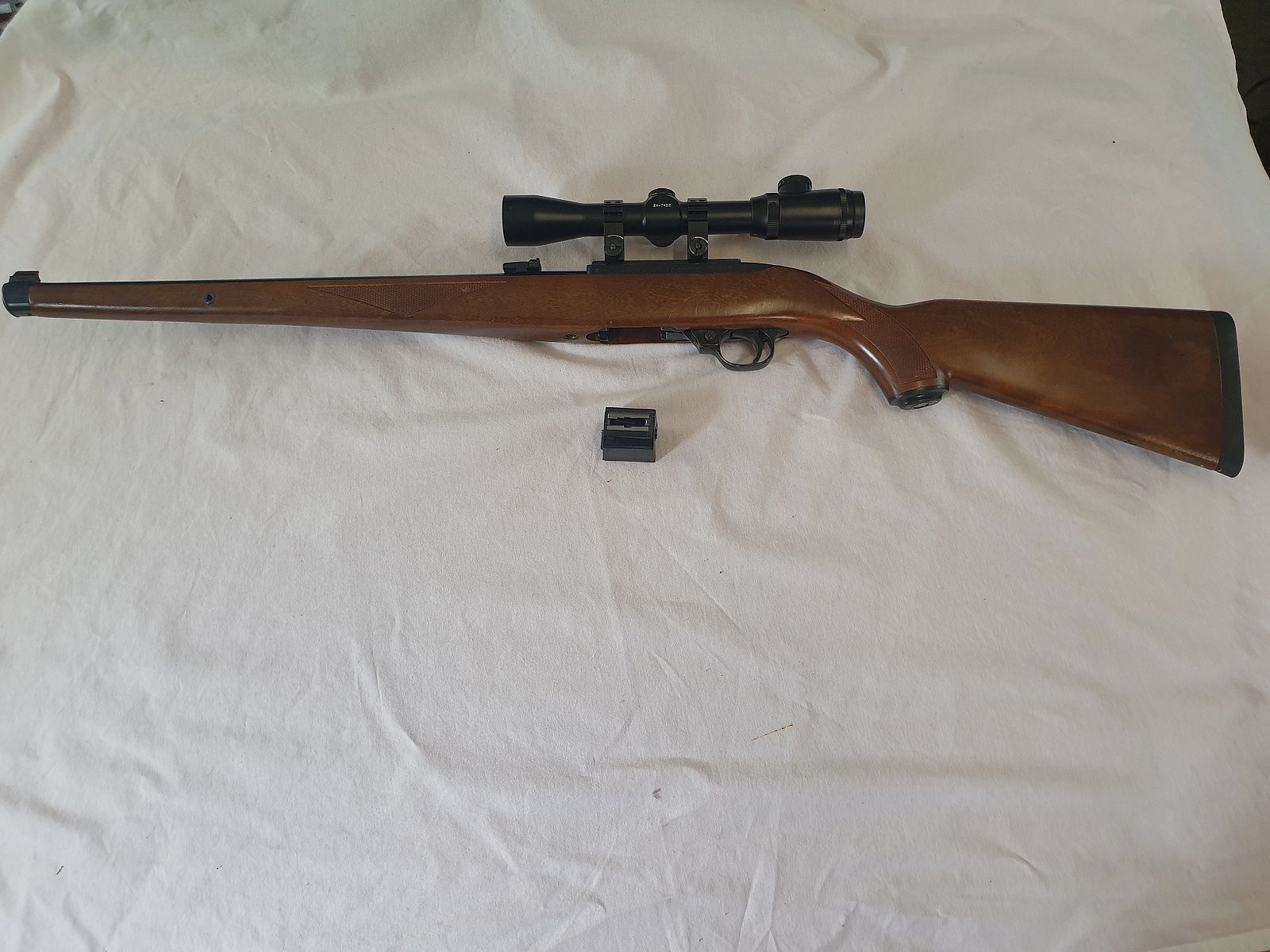 Ruger Selbstladebüchse mit Glas