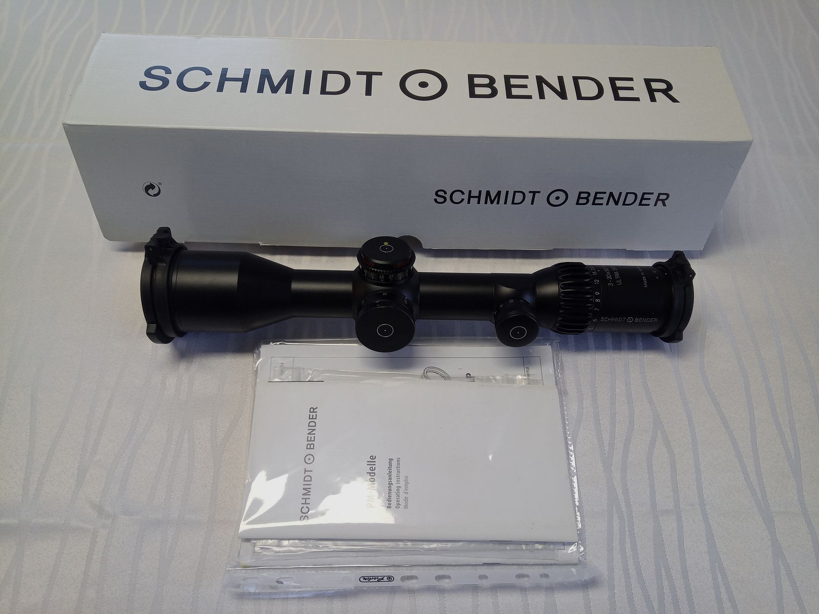Schmidt und Bender 3-20x50 PM II Ultra Short Police CW 1cm DT35 MTC LT