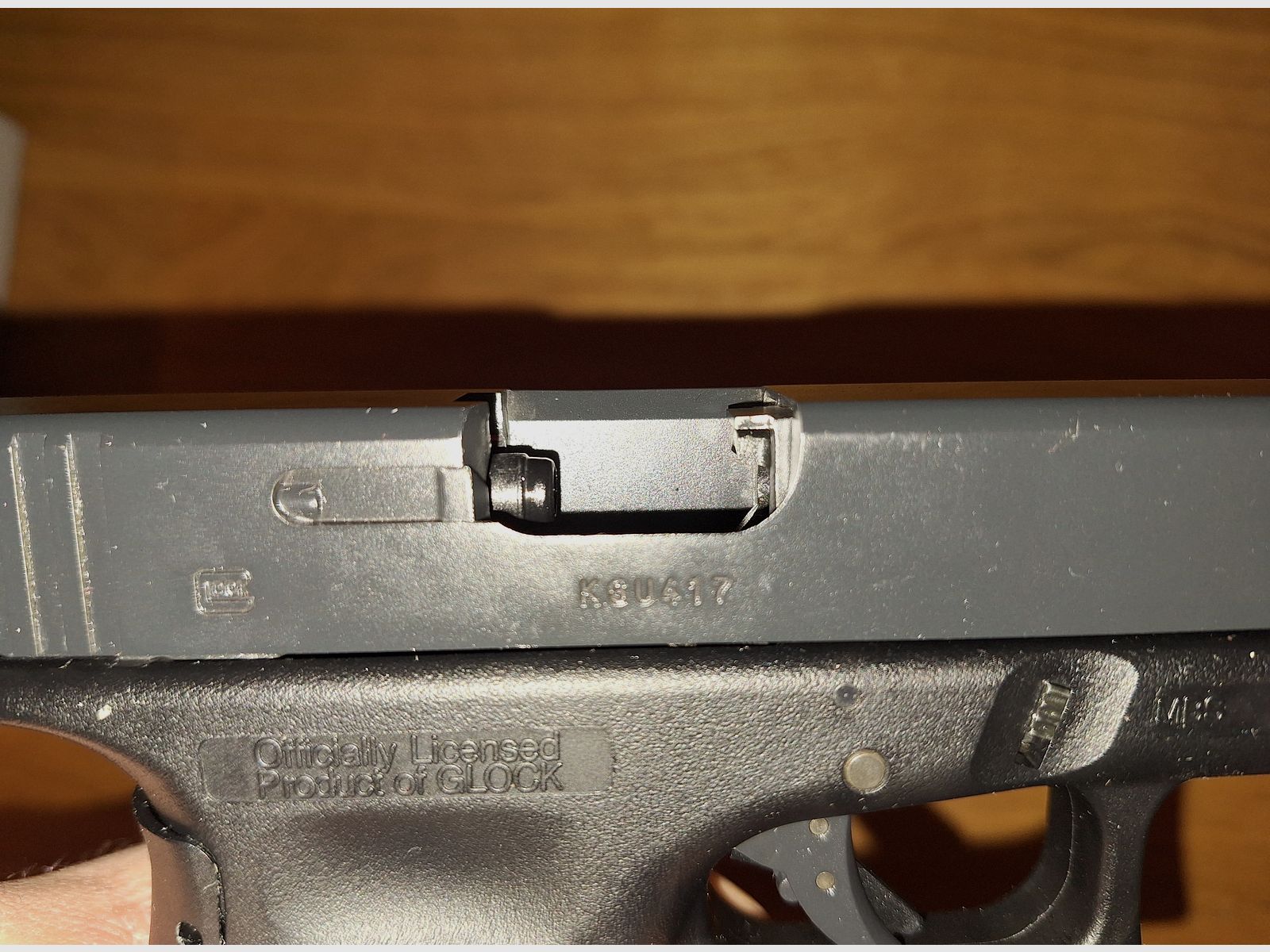 Glock 17 Gen4 Co2 guter Zustand 4,5 mm Stahl-BB mit Blowback