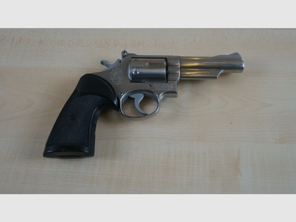 Smith & Wesson 66