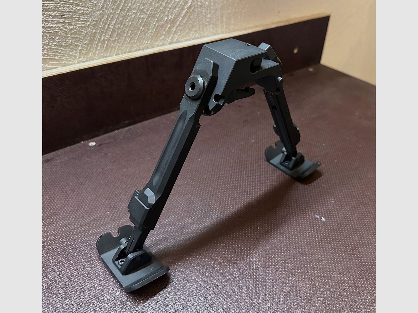 *Reserviert* - CZ 457 MDT Chassis .22 lr – Komplettpaket inkl. Element Optics & Fortmeier – Wie neu!