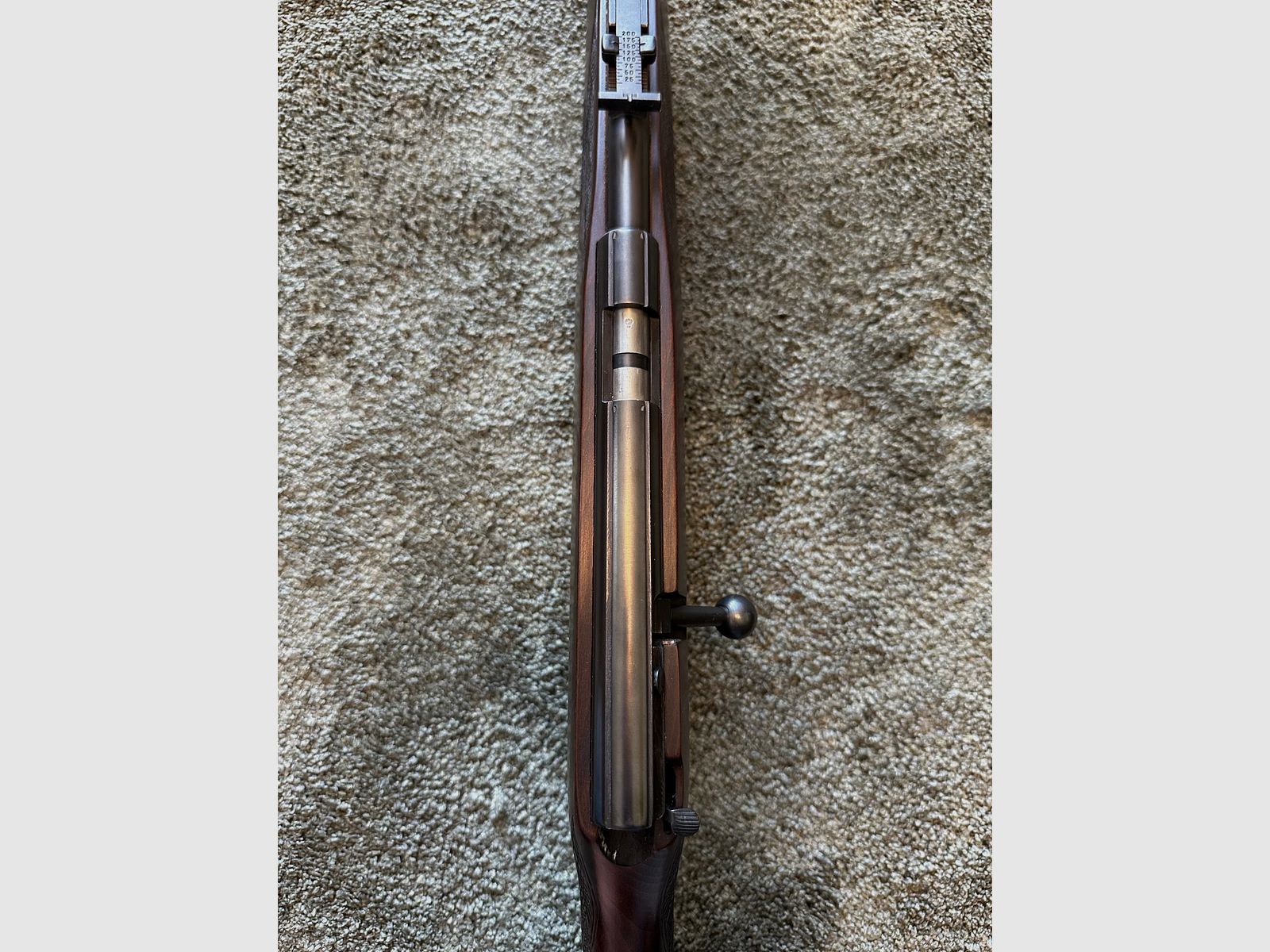 Voere Sportkarabiner Kaliber .22 lr – Holzschaft – mit Magazin