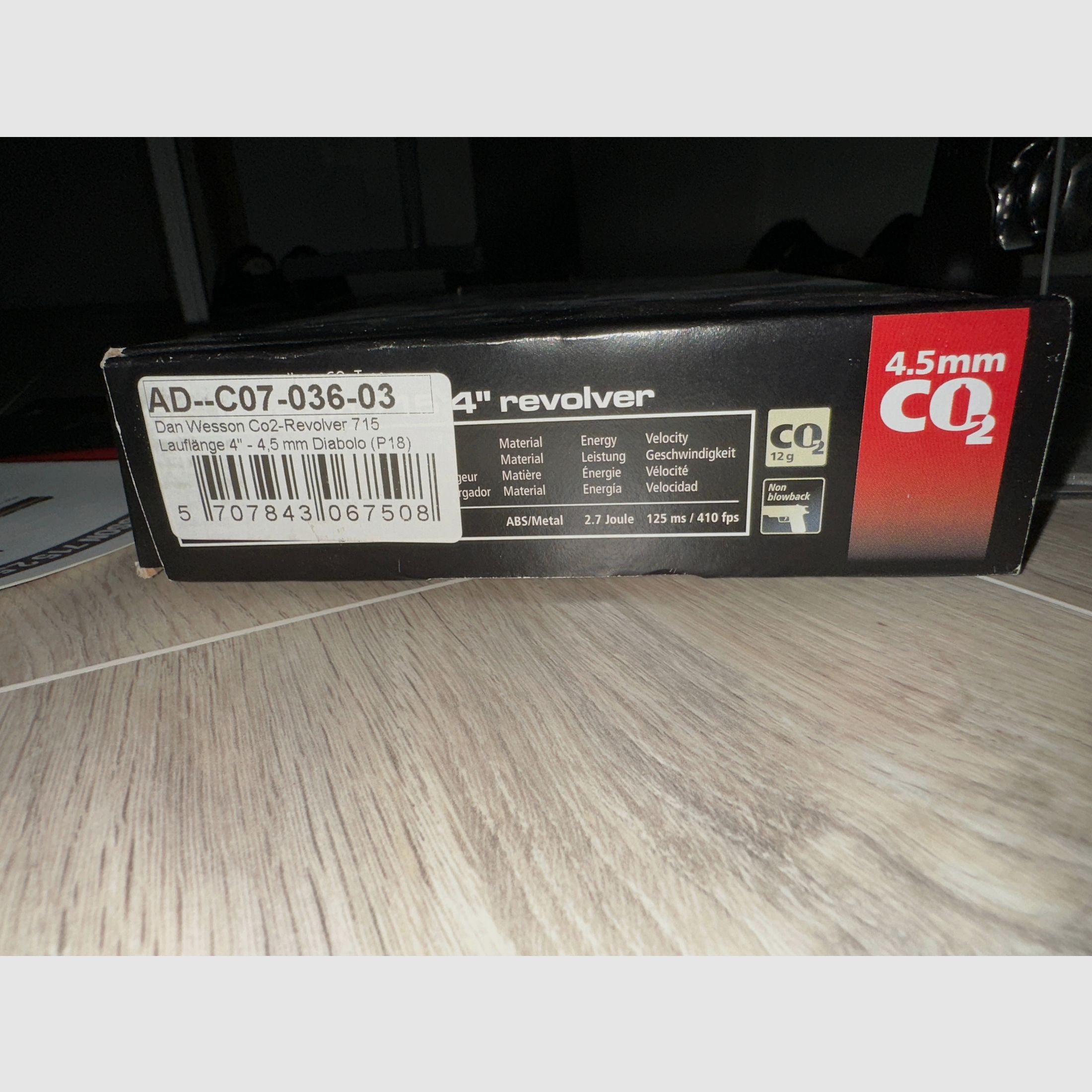 Dan Wesson 715 4" Lauf 4,5mm Diabolo Co2 Revolver, Dan Wesson 715 4" Co2 Revolver, Dan Wesson 715 4,5mm Diabolo inkl Dichtungsset + Ladehülsen, Revolver 4" Lauf 4,5mm Diabolo