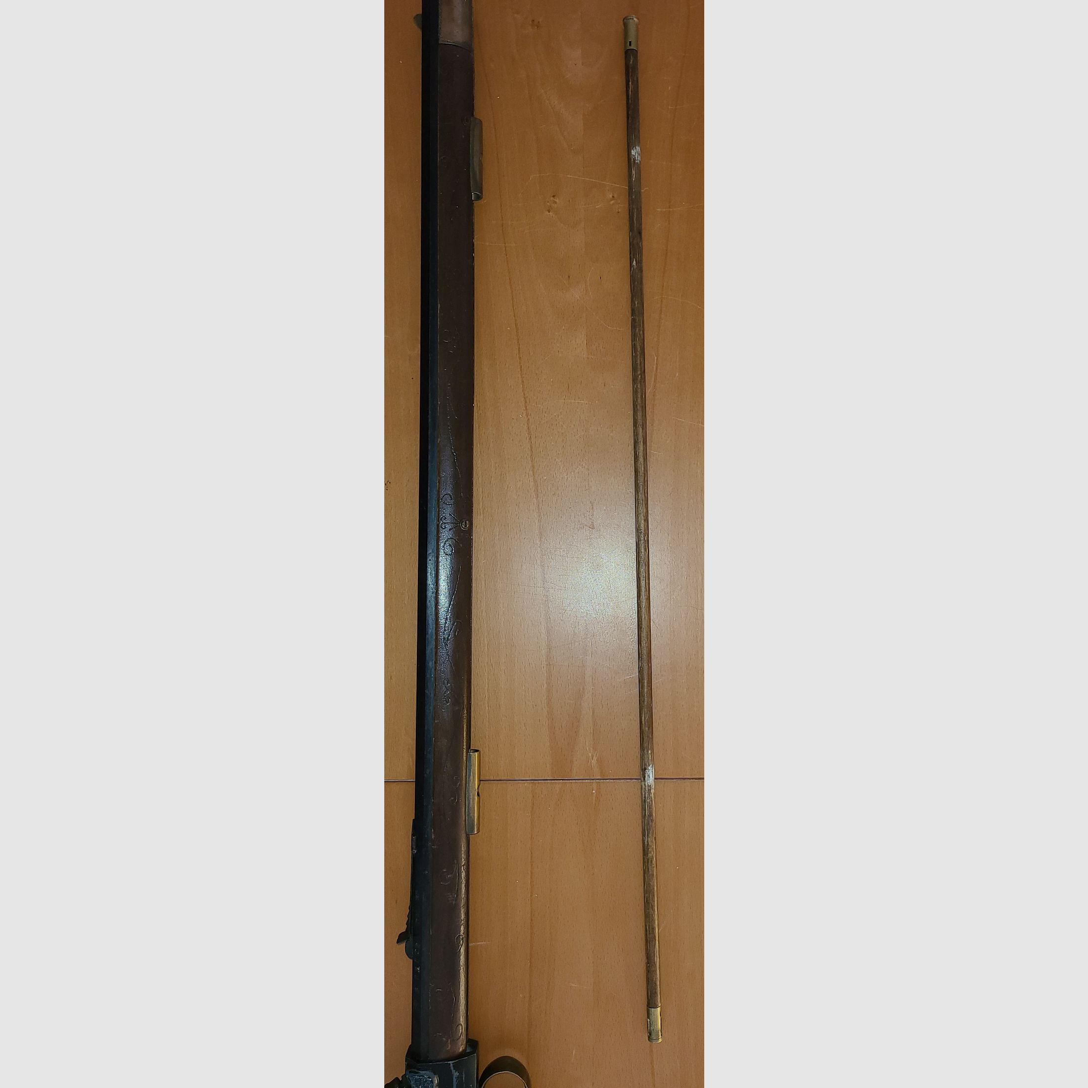 CARGADOR DELANTERO RIFLE / cal. 45 / PÓLVORA NEGRA / 6B / MADERA / B13102 / DEFECTUOSO