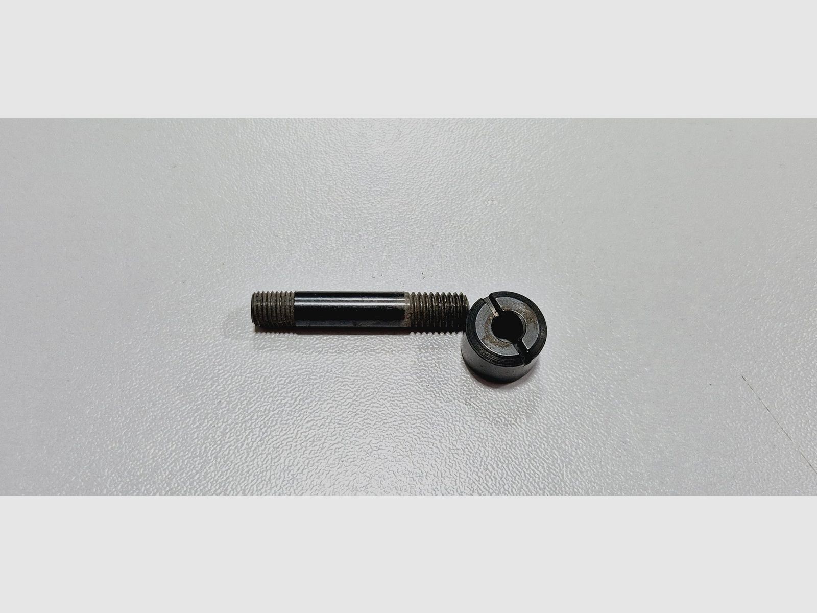 TORNILLO Y TUERCA PARA RIFLE ZURDO, imagen 1 de 2