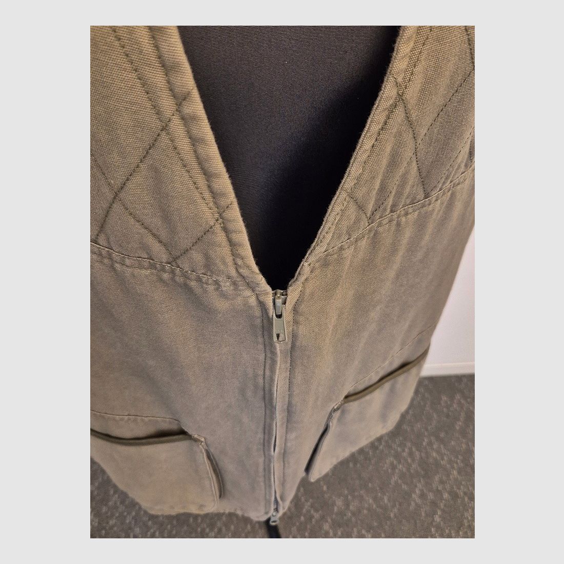 Vendo giubbotto da tiro maschile Rascher in condizioni pari al nuovo taglia 56