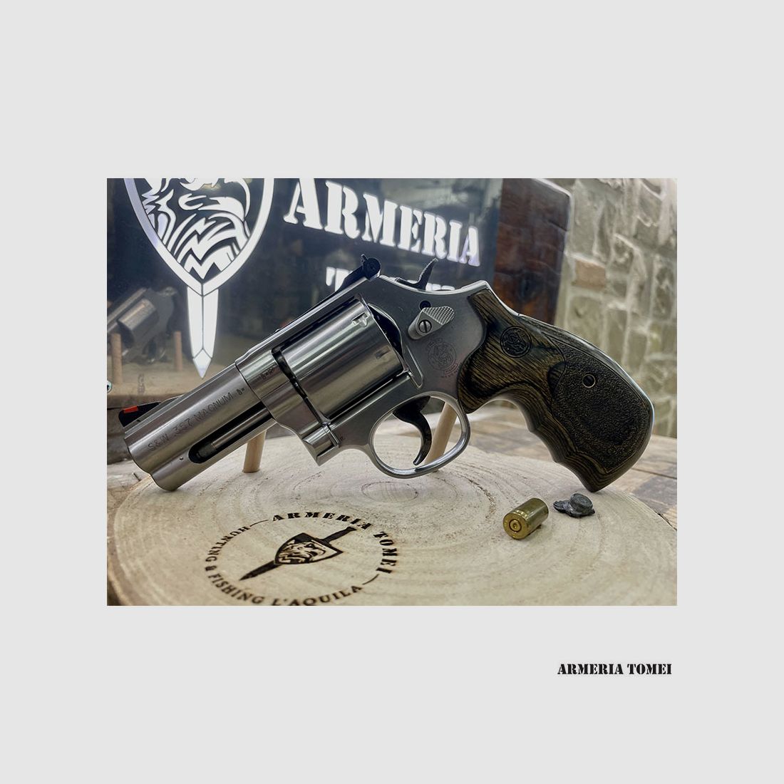 USED – REVOLVER – SMITH & WESSON MOD. 686 PLUS 3″ cal. 357 MAG 7C B/S, image 1 of 6