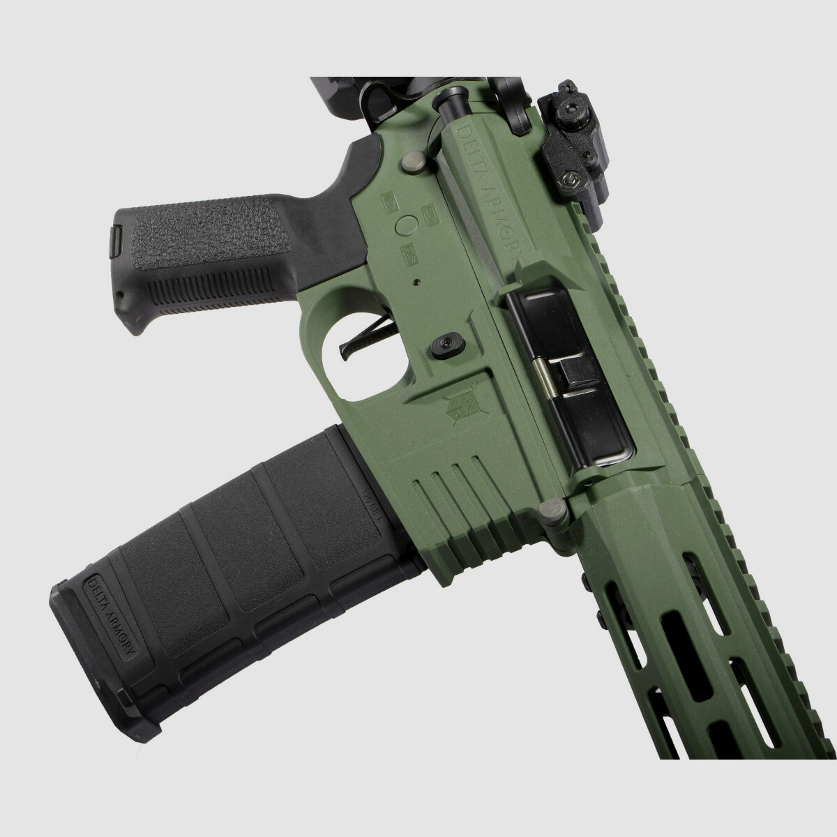 M4 AR15 M-LOK 8 Zoll CHARLIE Oliv S-AEG Airsoft Gewehr Frei ab 18 Jahren | Delta Armory
