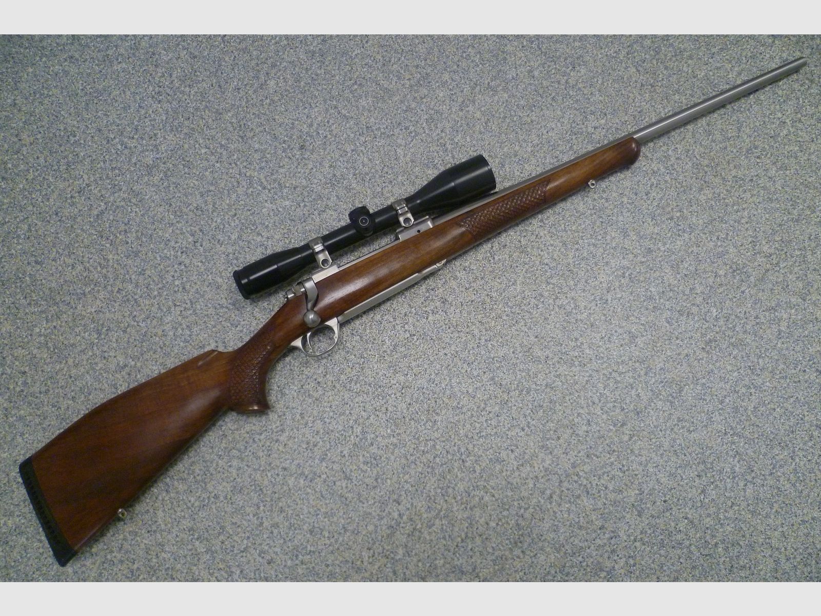 Repetierbüchse Ruger M77 Mark II Edelstahl .30-06 Spring.