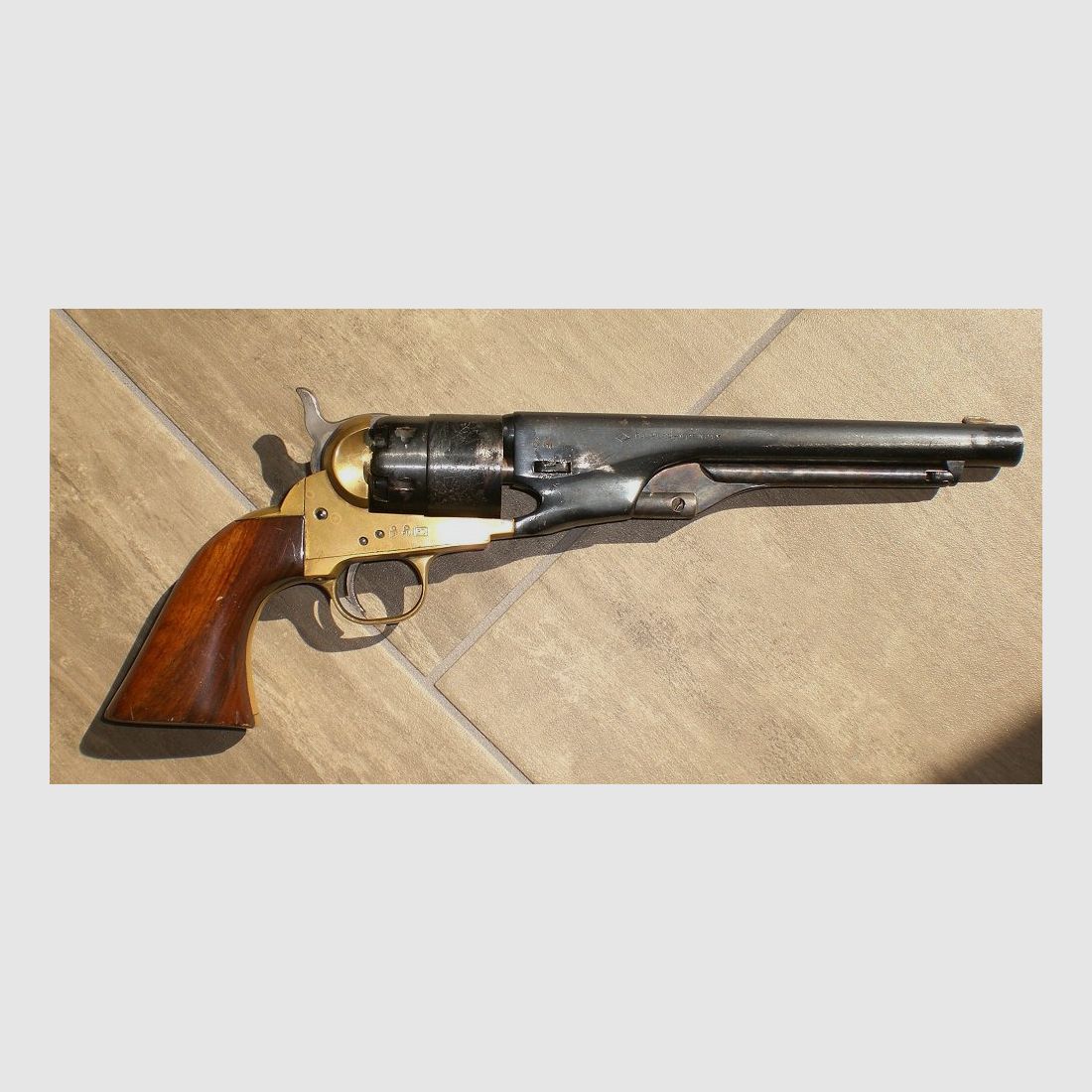 F.LLI Pietta Perpkussionsrevolver Hege Uberti Model 1860 Army, Made in Italy, Cal. 44 & Zubehör