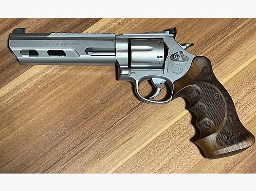 S&W 686 Competitor .357 Magnum Nill Master 2 Griffe