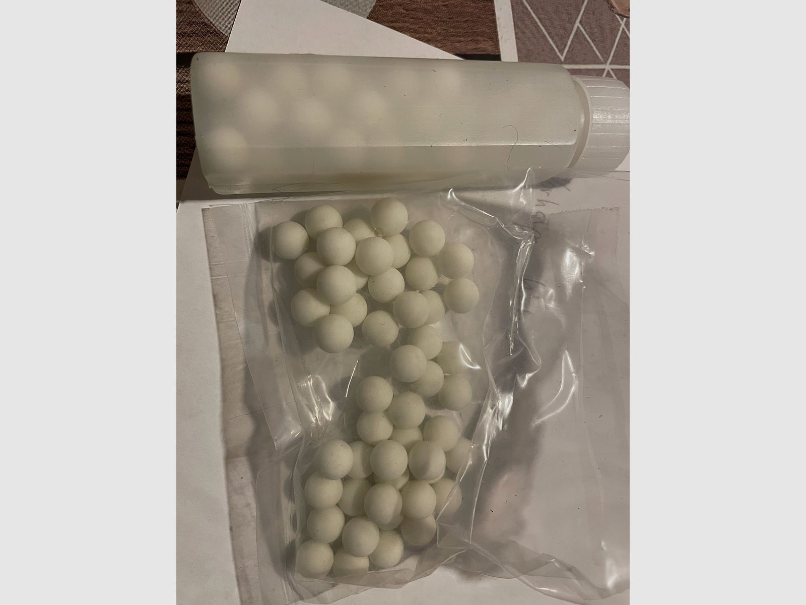 Umarex Glock 17 Gen 5 T4E Cal. .43 con 5 julios y un amplio equipamiento y cargador de repuesto