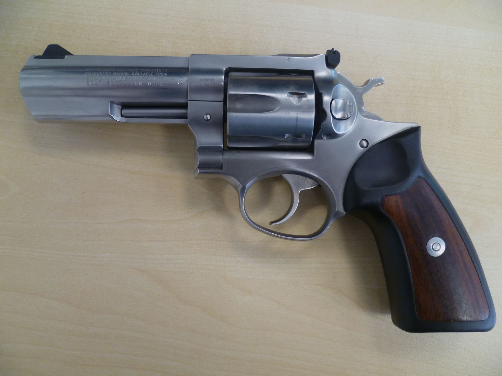 Revolver Ruger GP100  -  .357 Magnum