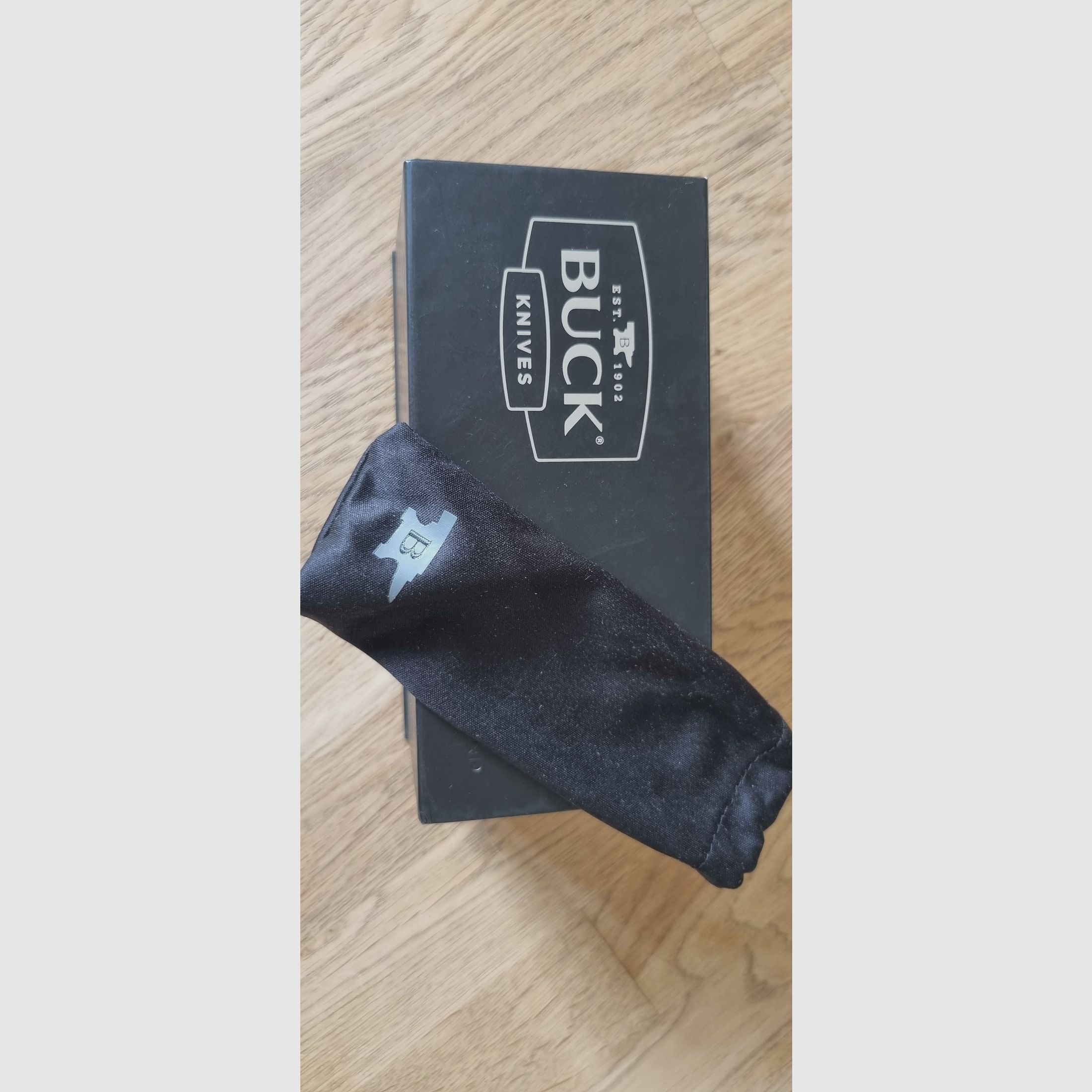 Buck 110 Hunter Pro neusilber silber