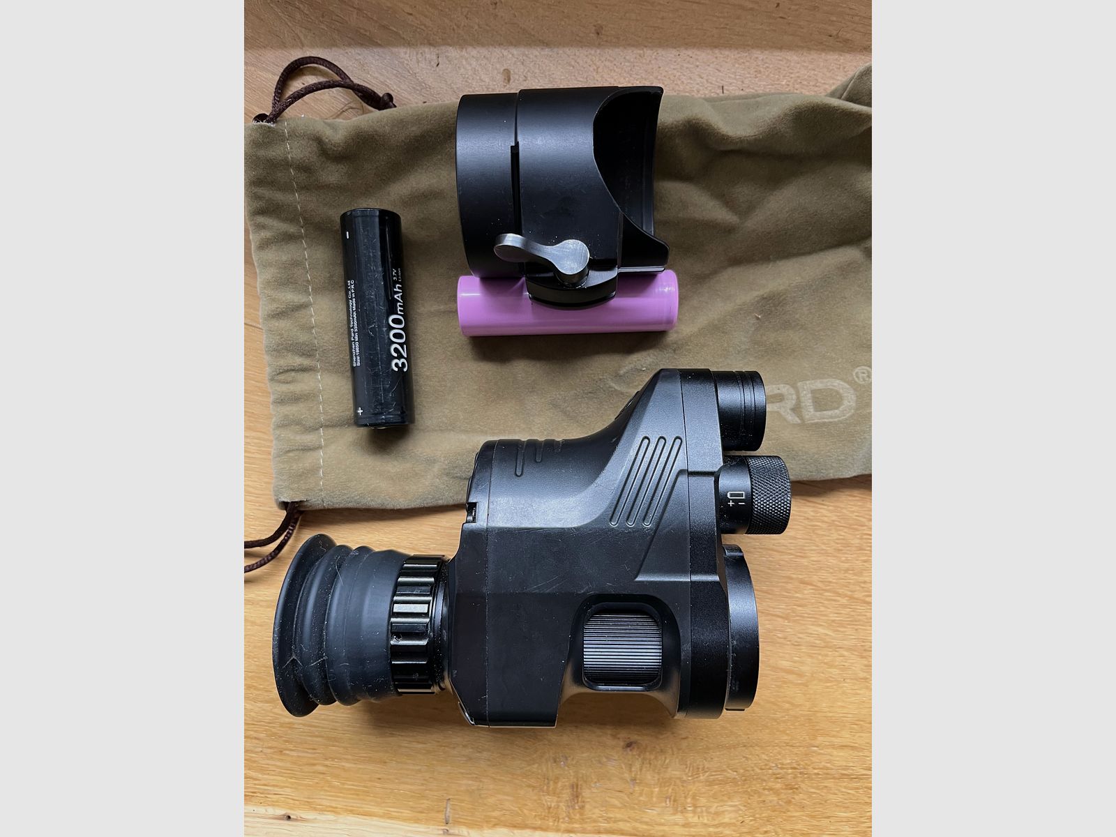PARD NV007 Gen.2 mit Adapter Zeiss V8