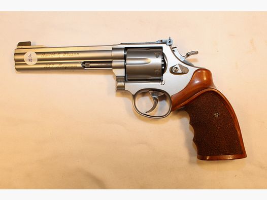  Smith & Wesson Model 686 Target Champion