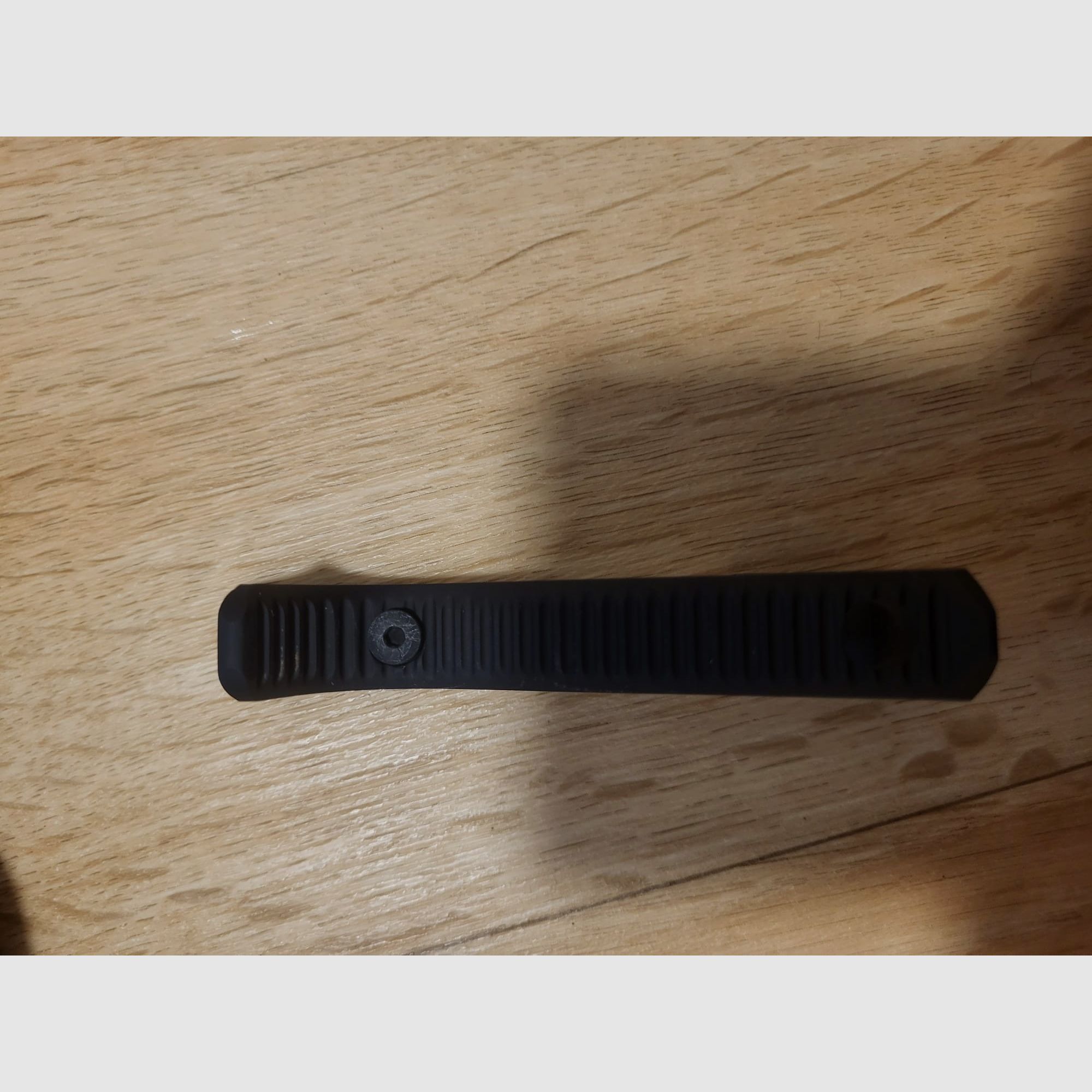 UTG Ultra Slim Angled Foregrip, keymod, front grip