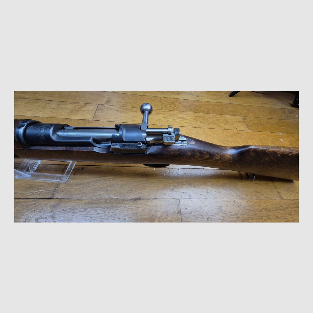 Sehr schönes Wettkampfgewehr schwedisches Mauser M96 – Herstellung Carl Gustav von 1919 – Originalkaliber 6.5×55 schwedisch – Magazin auf einen Schuss beschränkt – Mauser Familie 1893 – Präzisionsvisier – Schwedische Mechanik – Brünierung 97% – Wunderschöner Lauf – Wettkampfwaffe – Kategorie D – TBE+, Bild 20 von 37