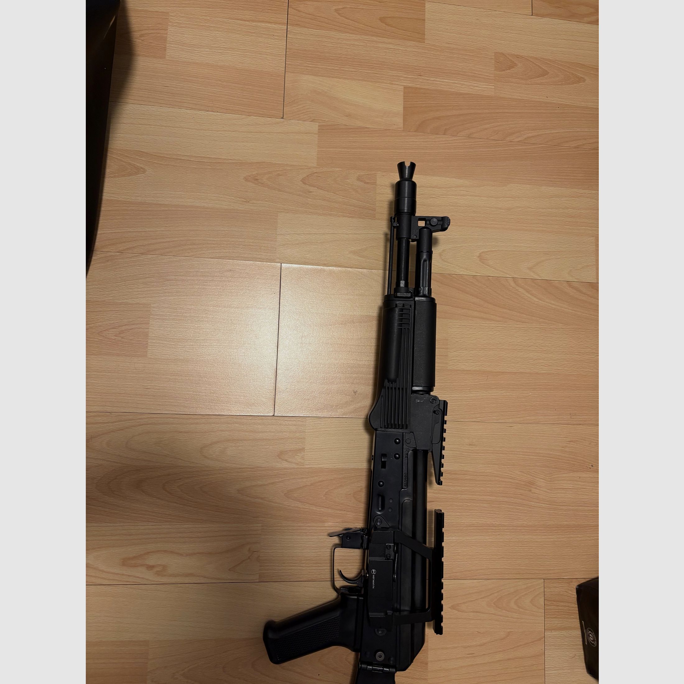 E&L AL 105 S-AEG Arme de airsoft