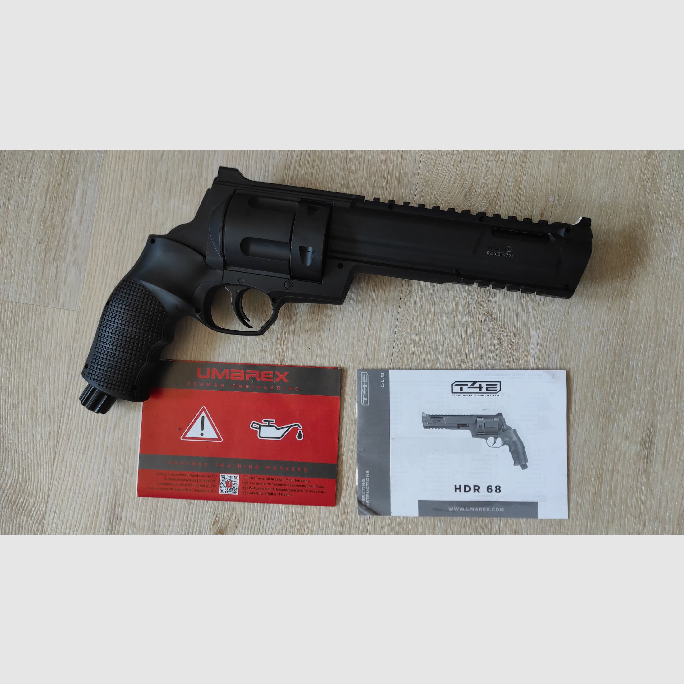 T4E HDR 68 CO2 RAM Revolver Kal. .68 zwart voor Home Defense / Training incl. 2 reserve trommels