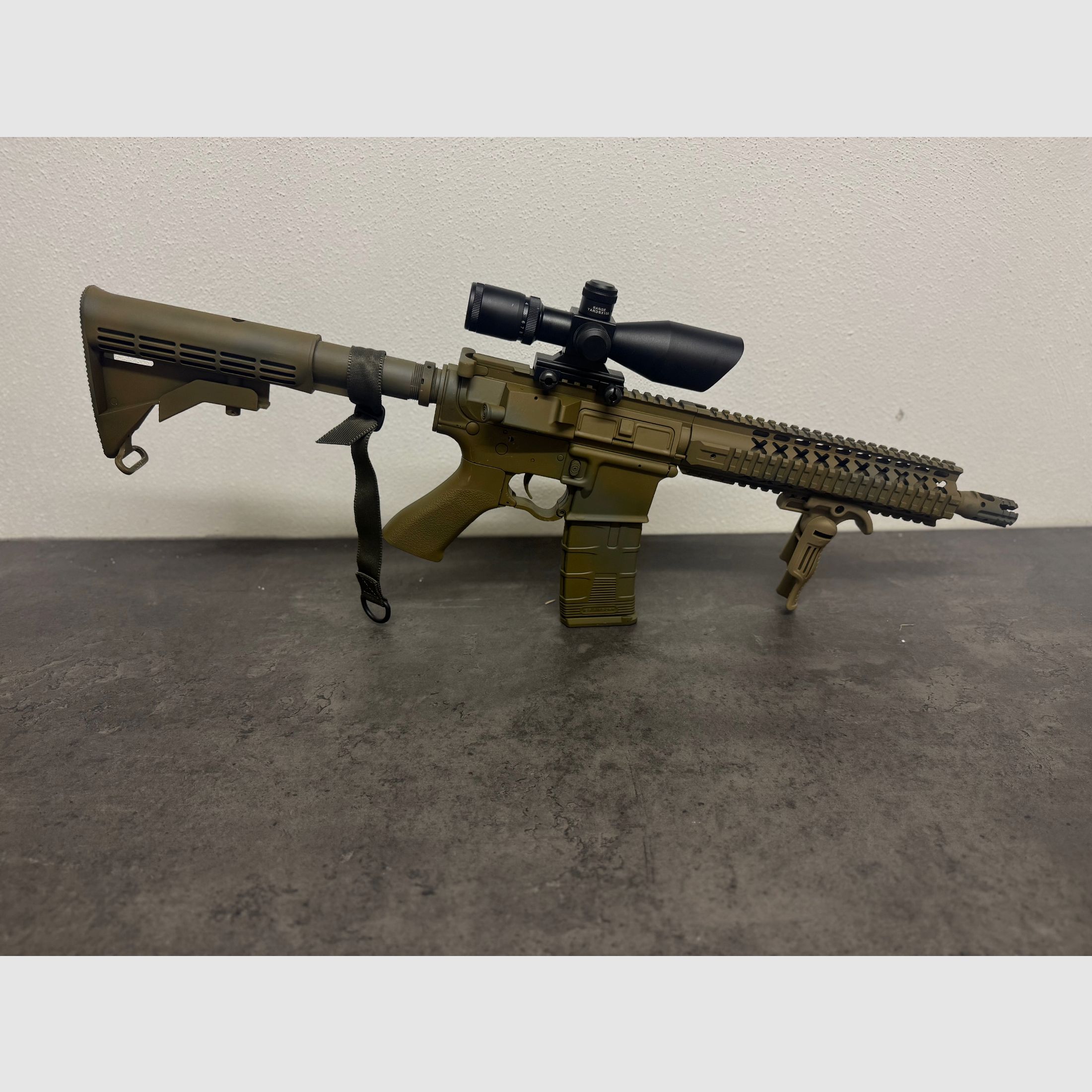 S-AEG M4 Airsoft - Set