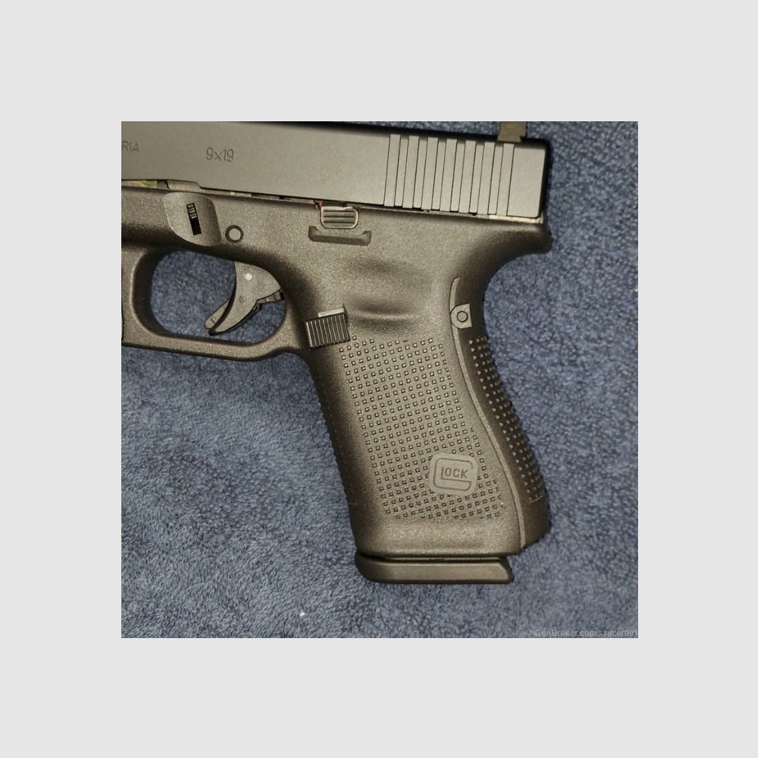 Glock 19