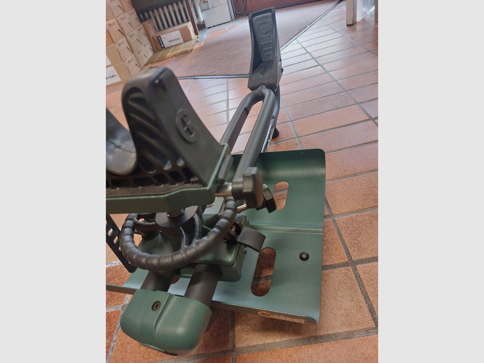 Caldwell schietsteun met terugslagdemper