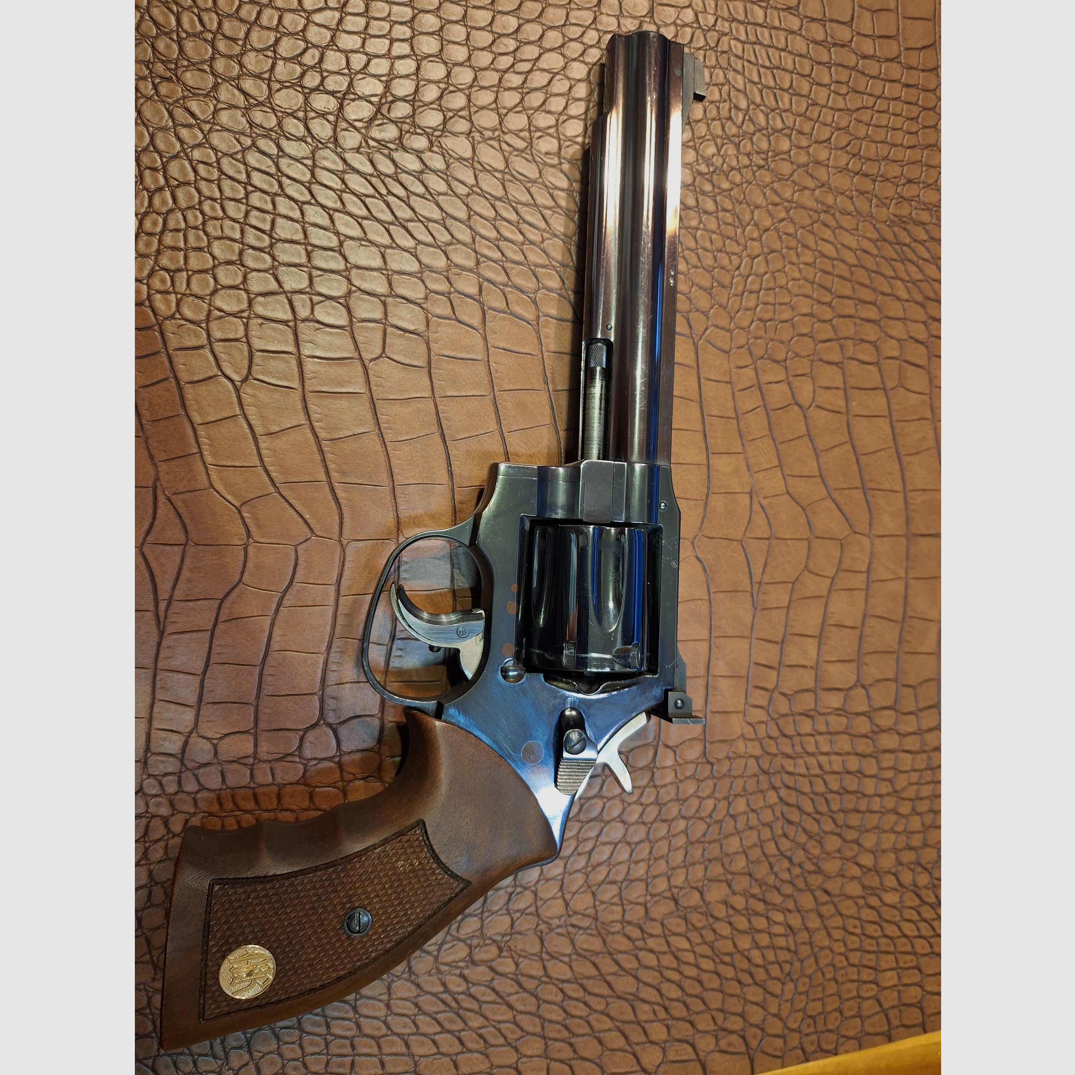 Revolver Manurhin MR 73 Kaliber .32 S&W Long 6 Zoll Lauf 