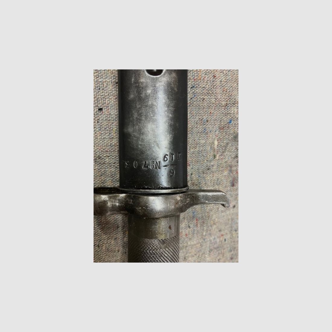 Schwedisches Bajonett Modell 1896 für den Schwedenmauser. Der Hersteller ist die Firma E.J.A.B. - Eskilstuna Jernolegets Aktion Bolaget in Eskilstuna / Schweden.