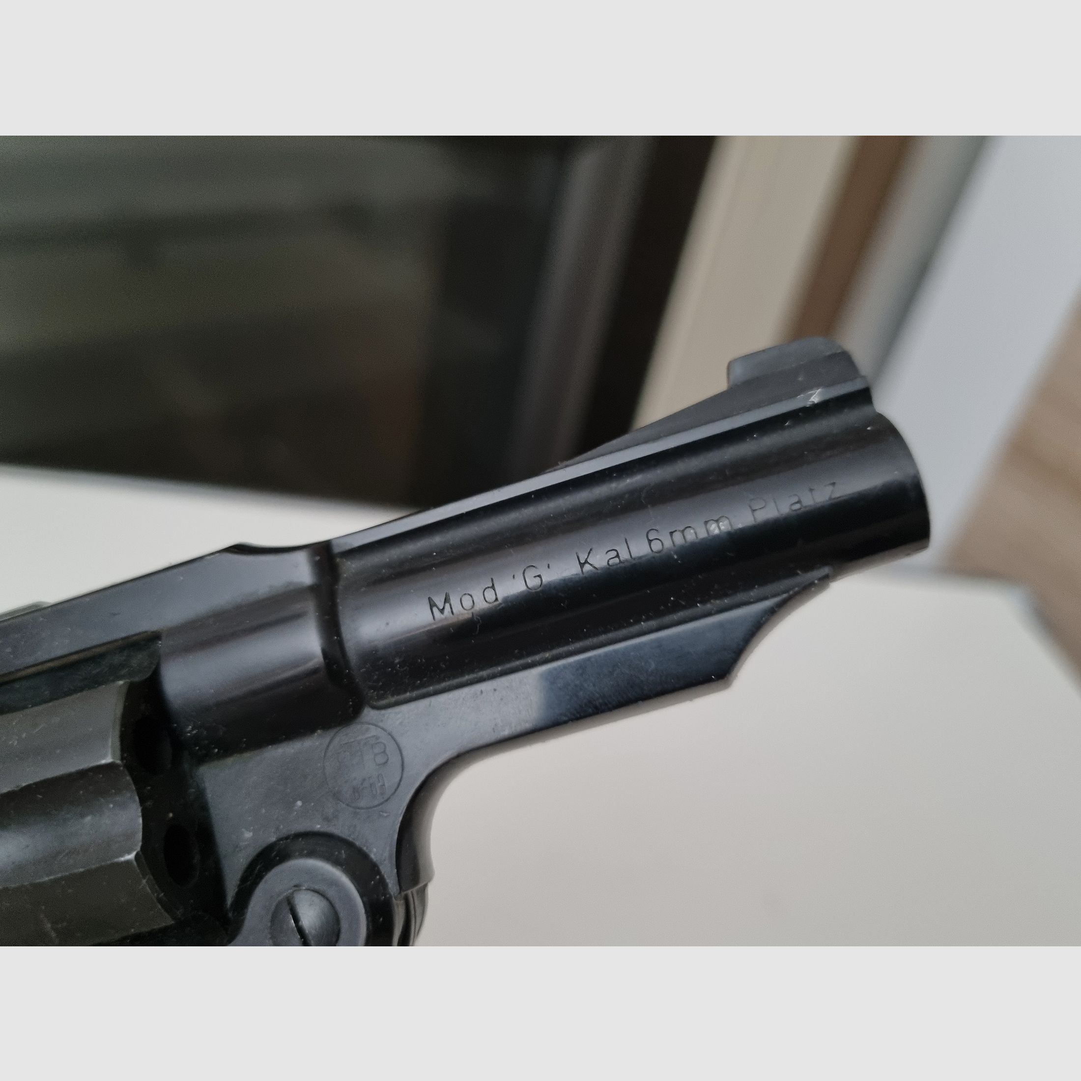 Perfect Mod G blank-firing revolver tipping revolver