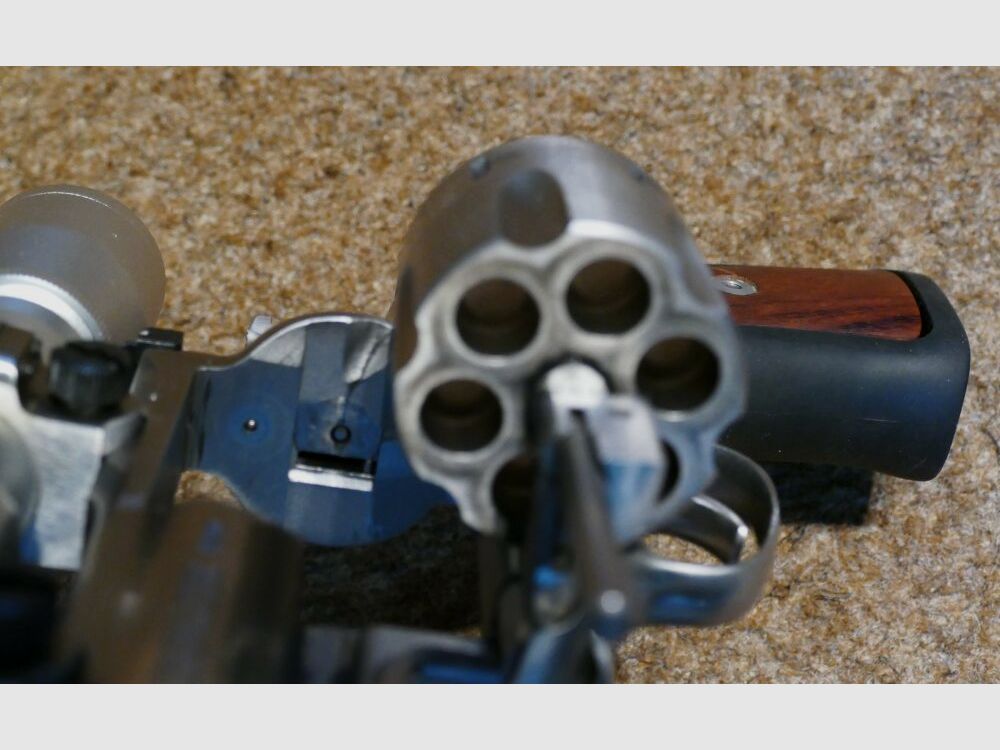 Ruger Super Redhawk