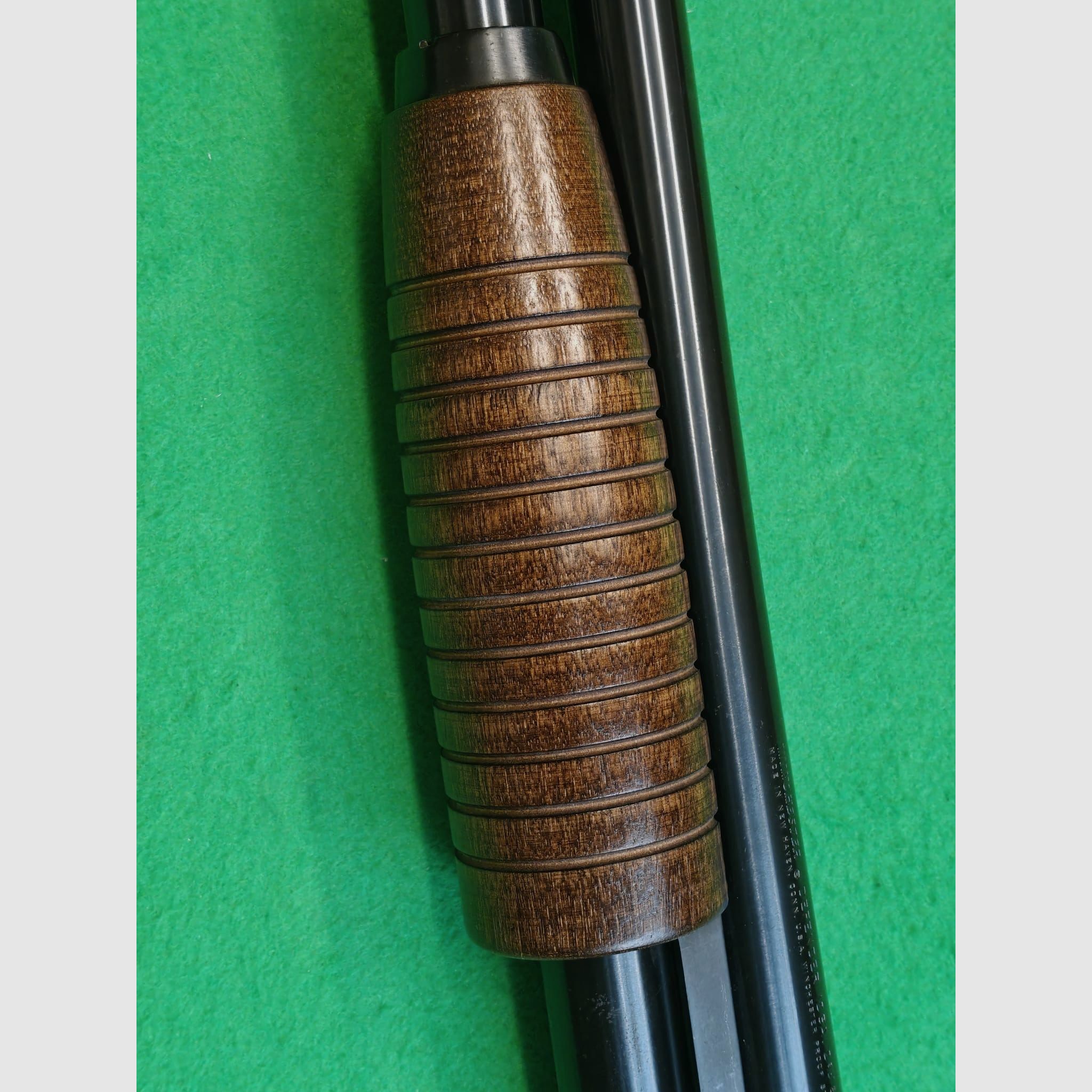 Remington Defender 12/76 Vorderschaftrepetierflinte