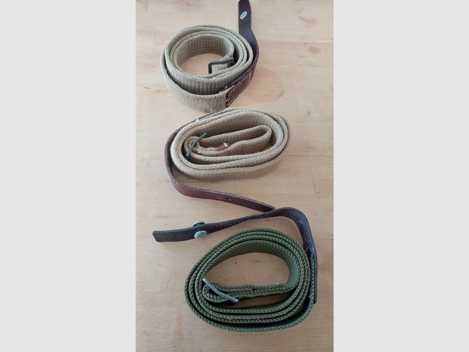 3 gebrauchte Samopal SA VZ.58 Gewehrriemen auch gut geeignet für das Xisico MWN B5 Luftgewehr von Naunin