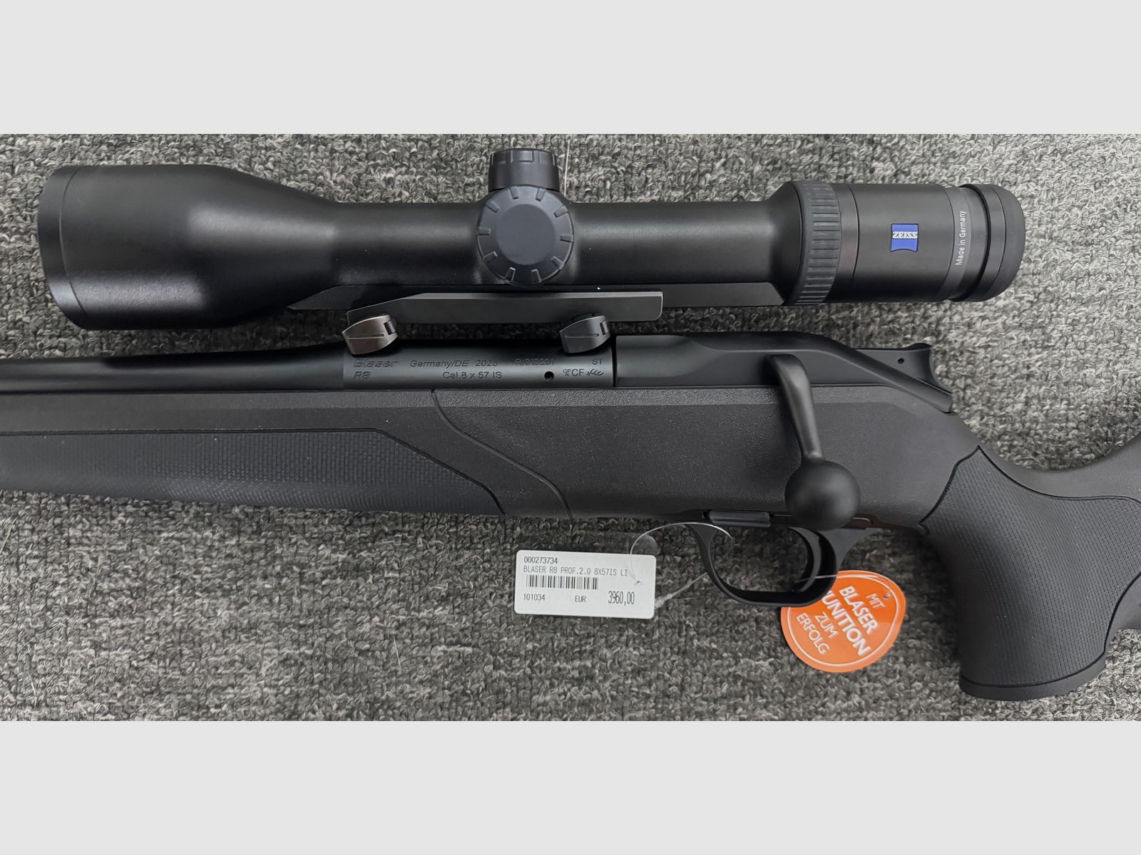 Blaser R8 Professional 2.0 !!links!! - .30-06 + M15x1 + LL 52cm + Zeiss Victory HT 2,5-10x50 - Neuwaffe