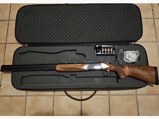 Akkar Churchill 206E Dama