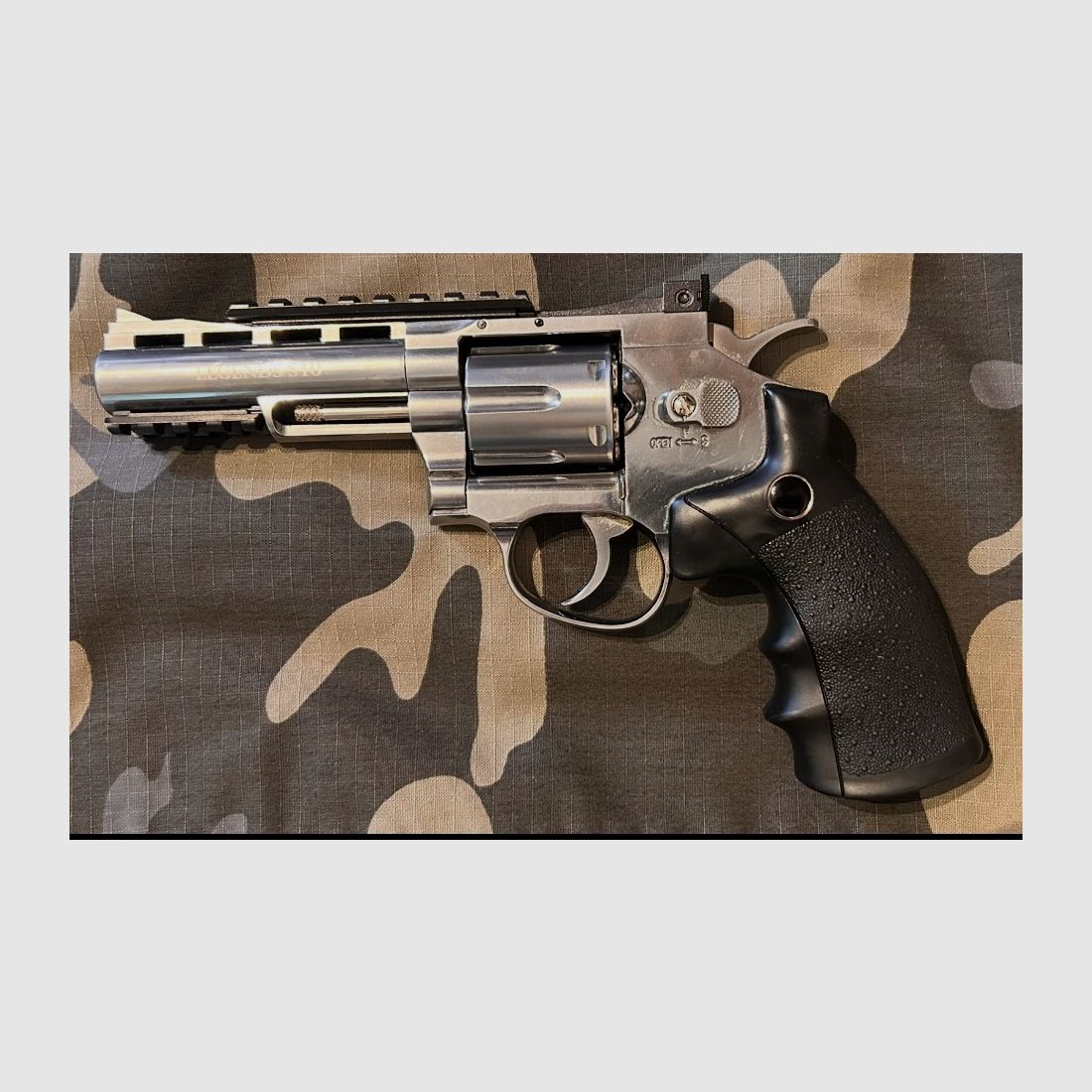 Top Smith & Wesson Clon Legends S40 neuwertig