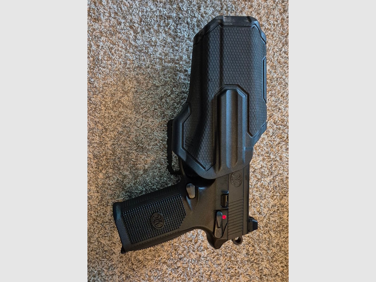 Airsoft Komplettpaket – GC16 E.T.U. S-AEG & Tokyo Marui im Koffer