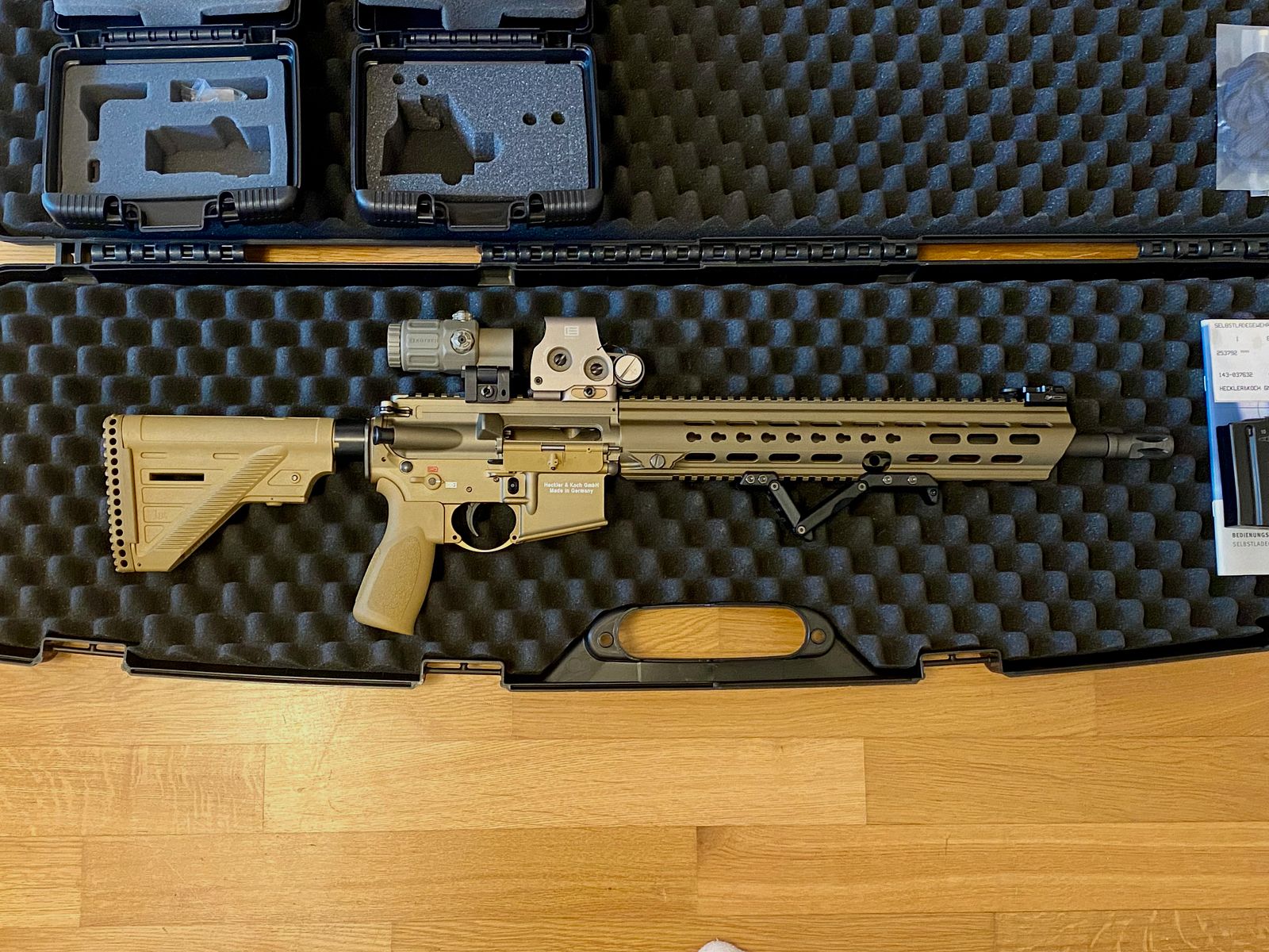 H&K MR223 A3 Slimline HKey in RAL8000 + EOTECH Set